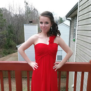 Meet your Posher, Hayley